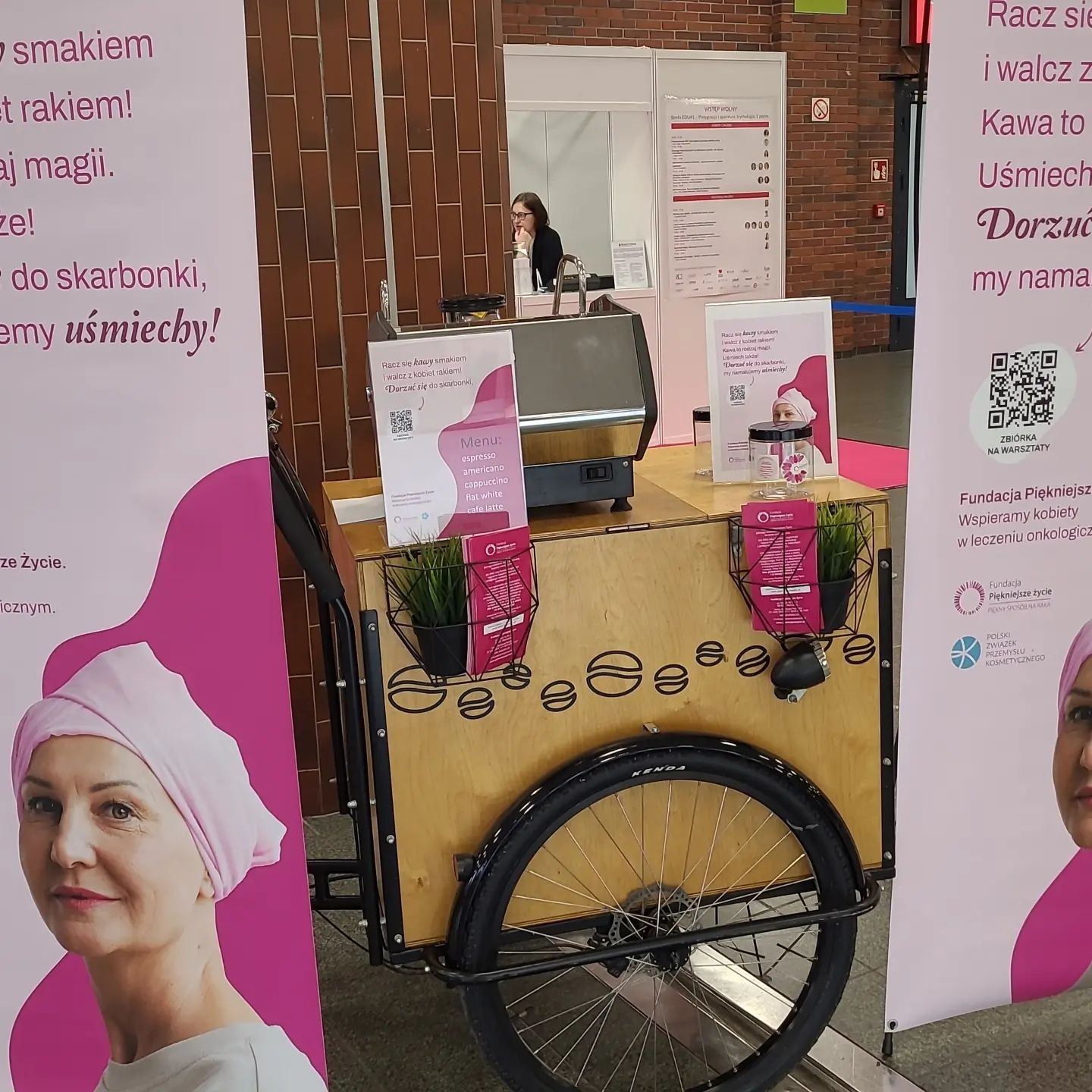 Jesteśmy na #BeautyForum i zbieramy na warsztaty